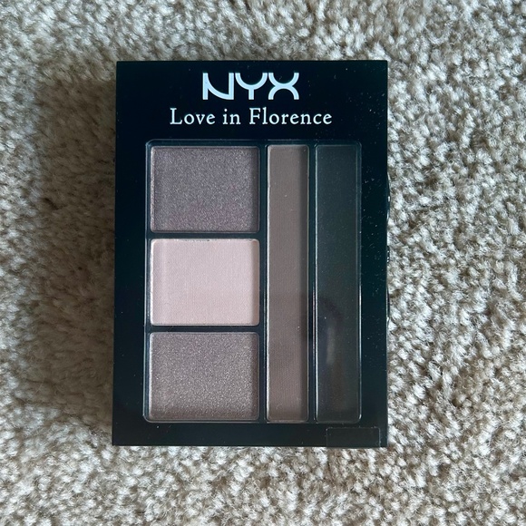 NWT NYX Cool-Toned Eye Makeup Bundle- Love in Florence & Ice Queen Glitter Gels - Picture 2 of 5
